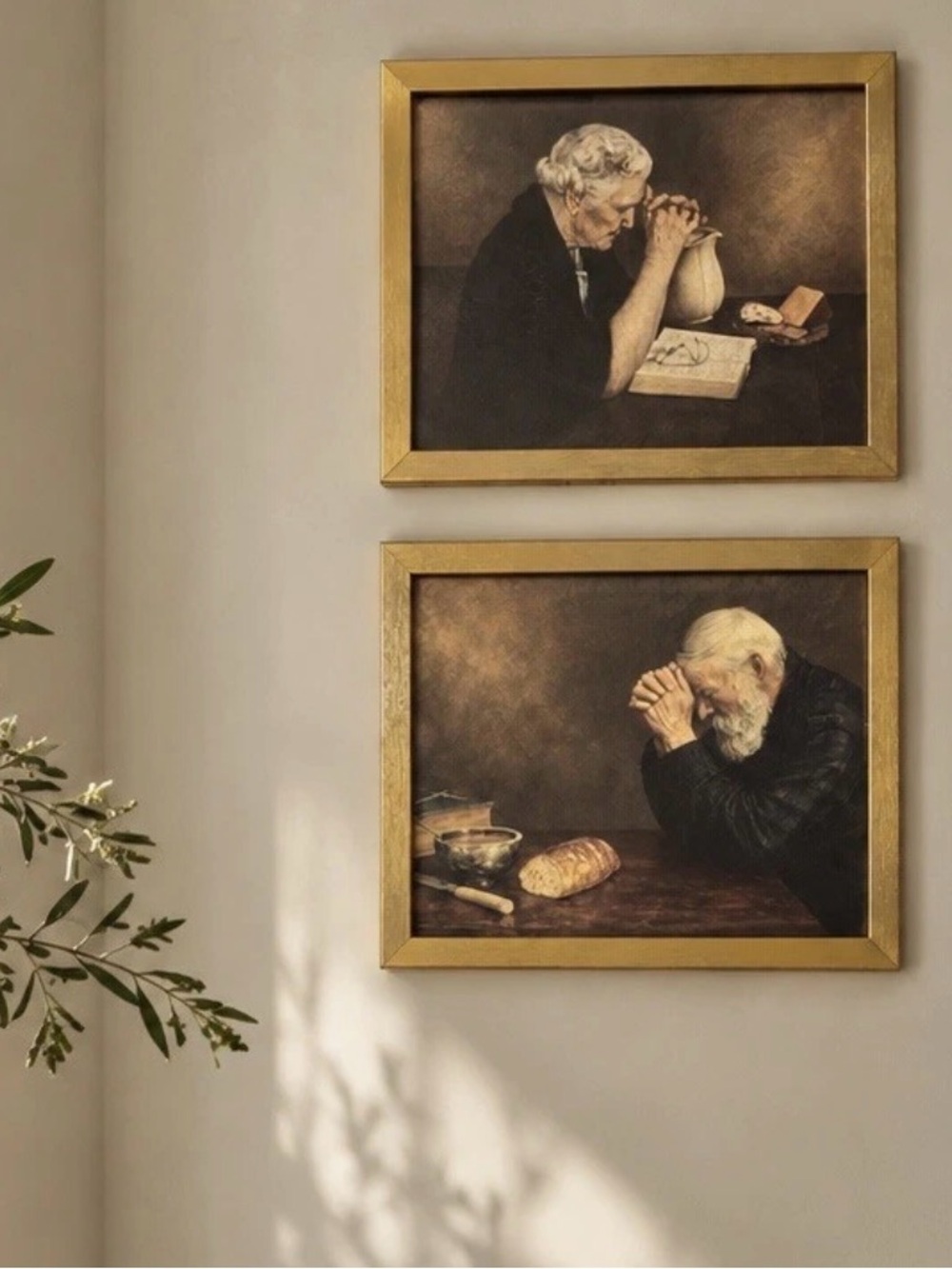 Grace & Gratitude Set 11"x9" Man
Woman Praying Gold Wood Frame